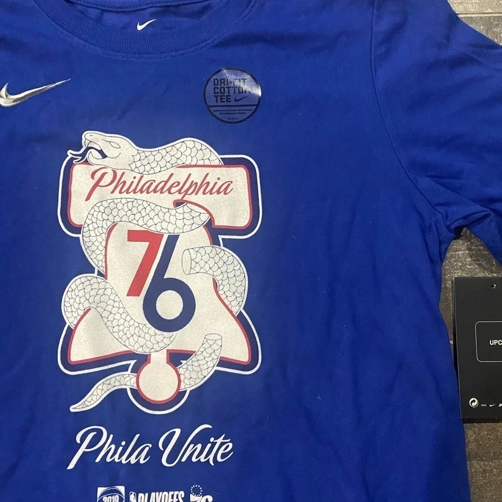 NWT Nike Philadelphia 76ers Dri-Fit T-Shirt